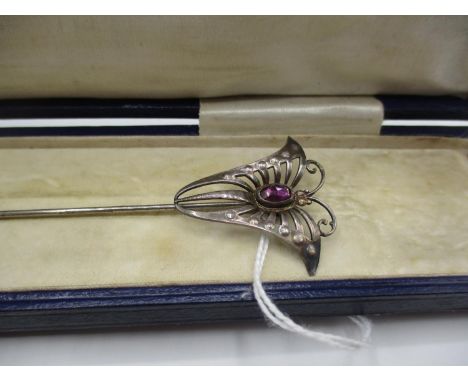 Art Nouveau Long Hatpin with Silver Butterfly Surmount Set with an Amethyst by Charles Horner, Chester 1912, in fitted case 