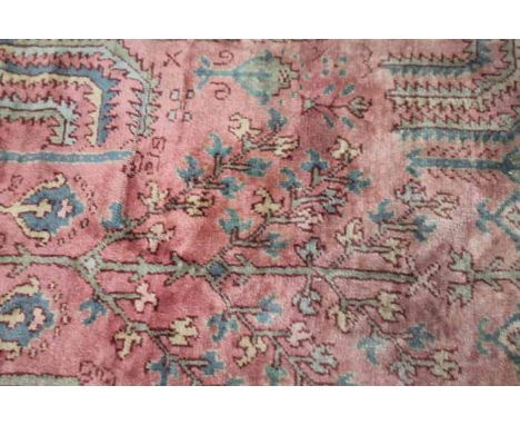 TURKEY BORDERED CARPET