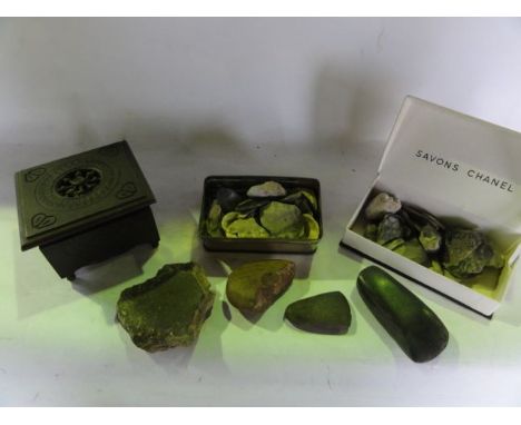 An interesting assortment of boxed archeological artifacts, much seemingly ancient, to include knapped flint heads, pottery f