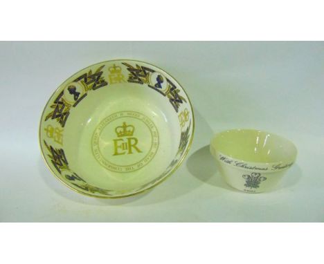 A Coalport limited edition punch bowl produced in an edition of 500 to commemorate the 1977 Silver Jubilee together with cert