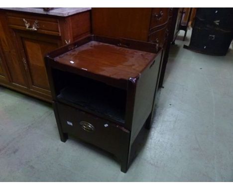 A Georgian mahogany night commode with tray top, pierced carrying handles and moulded supports (adapted)