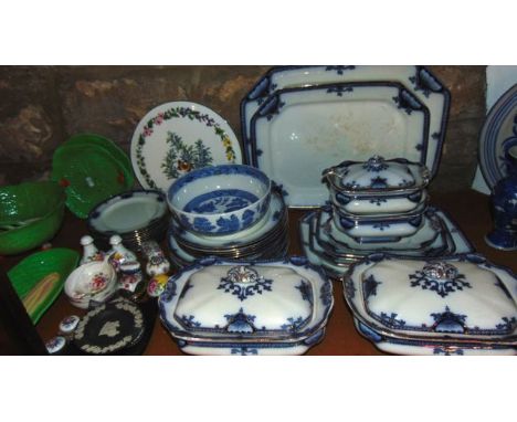 A collection of late 19th century Hamilton pattern dinner wares with blue and gilt decoration including six rectangular gradu