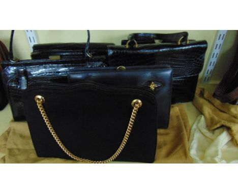 Three ladies vintage leather handbags to include an example marked Gucci, three further examples, etc (6)