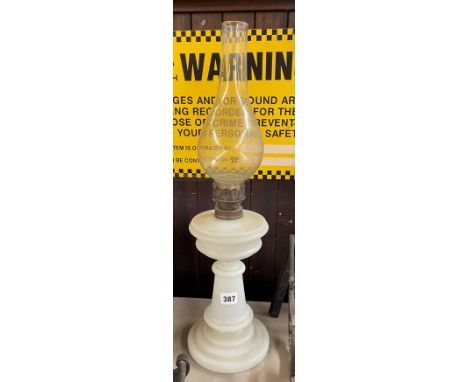 OPAQUE GLASS OIL LAMP 