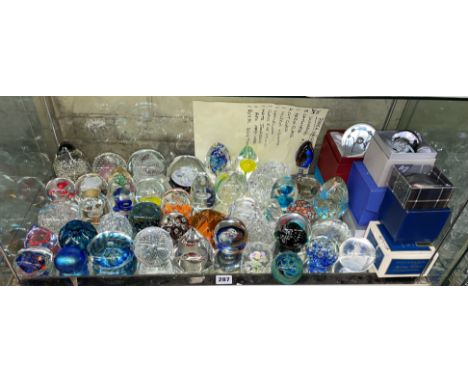 GOOD SHELF OF PAPER WEIGHTS INCLUDING CAITHNESS, ROYAL DOULTON, MEDINA, HERON GLASS AND OTHERS