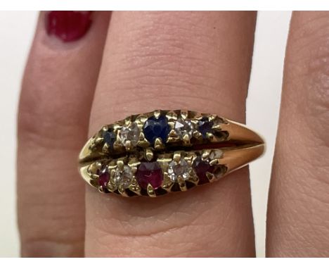 18CT GOLD DOUBLE BAND RUBY AND SAPPHIRE STONE SET RING, 3.4 GRAMS, SIZE O/P