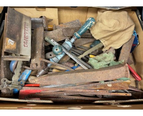 BOX OF MISCELLANEOUS TOOLS 