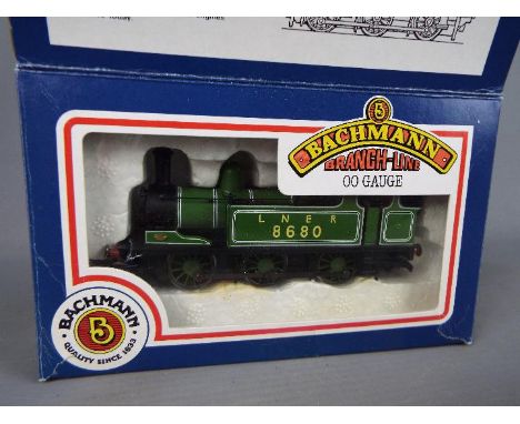 Bachmann - A boxed Bachmann OO Gauge #31-050 0-6-0T J72 Class Locomotive Op.No8680 in LNER Green livery. Model appears to be 