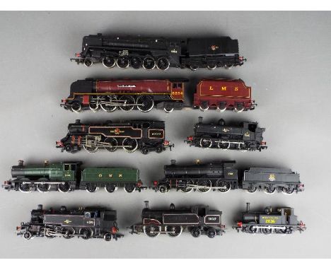 Hornby, Bachmann, Mainline, Dapol  - A siding of 9 unboxed OO gauge locomotives by Hornby and Bachmann. Lot includes Hornby 4