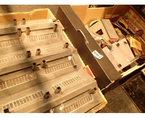 Quantity of OO gauge accessories and rolling stock including a six road engine shed
