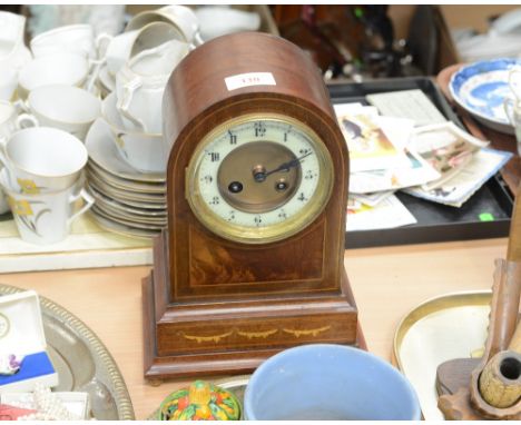An Edwardian mahogany mantle clock