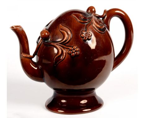 A SPODE ROCKINGHAM BROWN GLAZED CADOGAN TEAPOT, 18CM H, IMPRESSED MARK, EARLY 19TH C