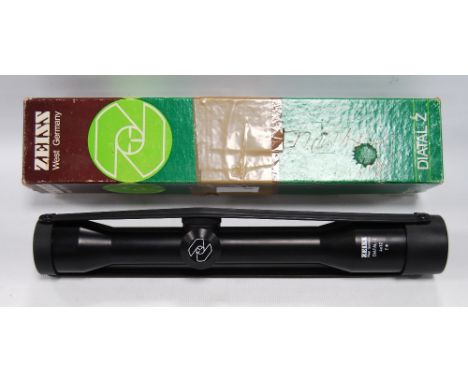 Zeiss Diatal-Z 4 x 32 telescopic rifle sight with box, guarantee and manual.
