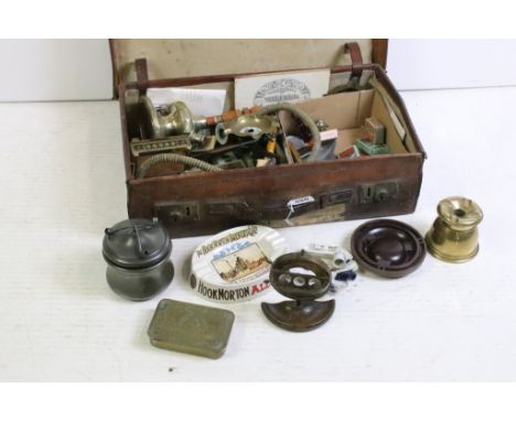 Assorted collection of smoking related ephemera to include pipes (one with amber cheroot) and pipe cases, pipe racks, tobacco