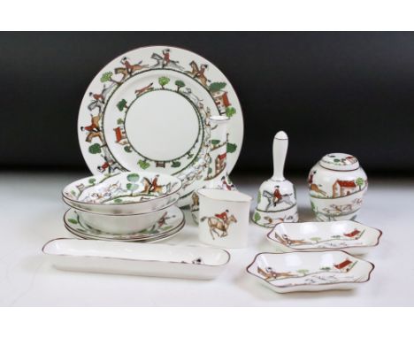 Coalport and Crown Staffordshire 'Hunting Scene' ceramics to include dinner plate, two small plates, two bowls, small lidded 