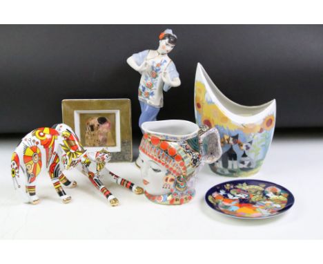 Group of ceramics to include a Goebel 'Tre gatti e girasole' ltd edn vase by Rosina Wachstmeister (21.5cm high), Goebel 'Der 