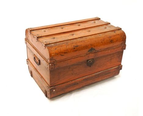 VINTAGE DOMED METAL TRUNK with wood effect ribbed lift up lid and side carrying handles, 51.5cm high x 76.5cm wide x 54cm dee