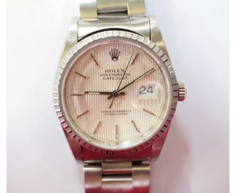 GENTLEMAN'S 'ROLEX OYSTER PERPETUAL DATEJUST' WRISTWATCHwith a circular silvered dial with baton markers and marked Superlati