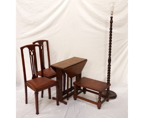 1920's OAK OCTAGONAL DROP-LEAF OCCASIONAL TABLEraised on gate leg supports and straight ends on shaped feet, the top 76.5cm w