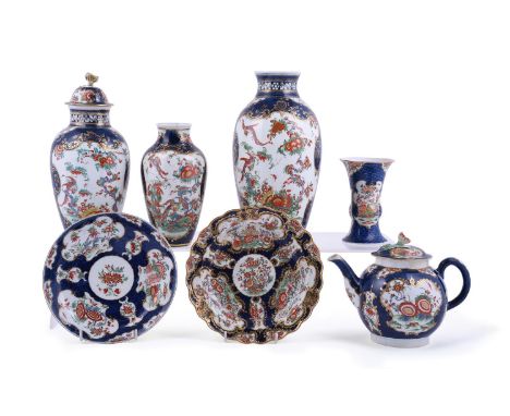 A SELECTION OF WORCESTER BLUE-SCALE GROUND KAKIEMON PATTERN PORCELAINCIRCA 1770Including: a mug, blue fret square mark, 15cm 
