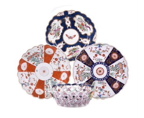 FOUR PIECES OF WORCESTER PORCELAIN FROM THE FRAN WHEELDON COLLECTIONCIRCA 1768-75Comprising: a pierced two-handled basket pai