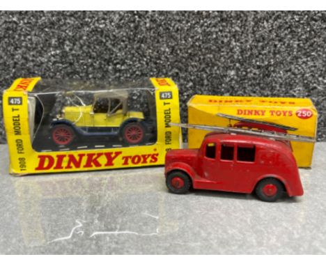 Dinky toys 475 1908 Ford model T and 250 streamlined fire engine