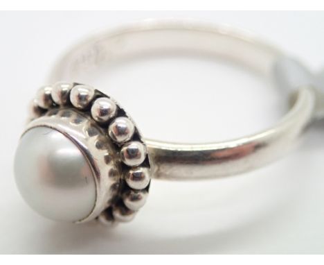Ladies silver vintage pearl ring size R 3.9g