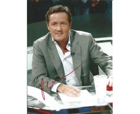 Piers Morgan signed 7x5 colour photo. English journalist, writer, television presenter and former talent show judge currently