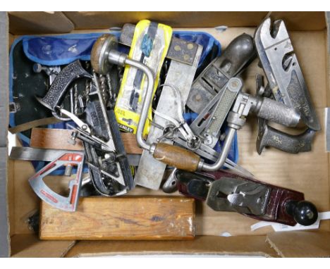 A mixed collection of vintage wood working tools to include: Stanley 12-20 plane, Record 078 bullnose plane, Stanley No 78 si