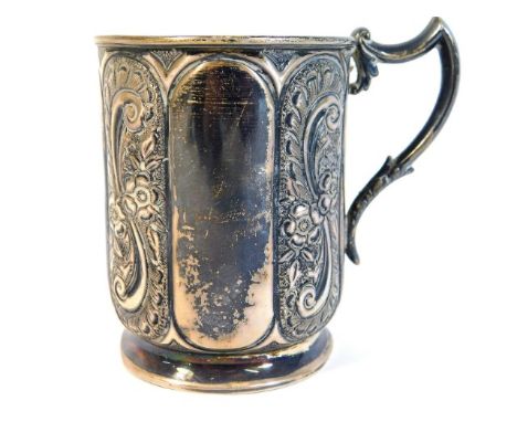 A 1901 Sheffield silver christening cup with monogram, 96.8g, 3.5in tall