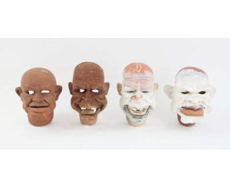 4 Puppet heads with moveable lower lips made by Phil Eason, largest 16 cm (4). Provenance: The Phil Eason Collection. No copy