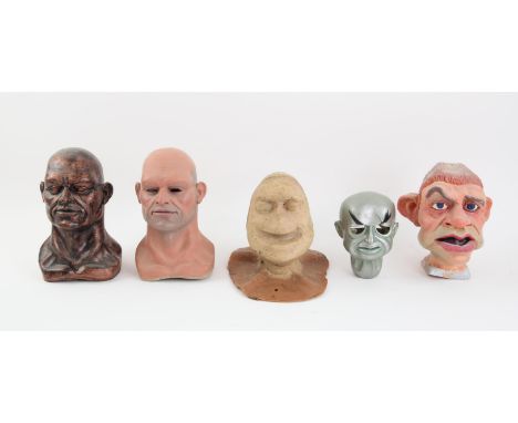5 puppet heads made by Phil Eason for various projects, largest 19 cm (5). Provenance: The Phil Eason Collection. No copyrigh