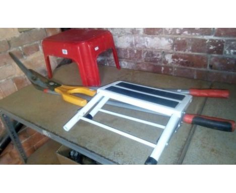 RED PLASTIC &amp; FOLDING METAL STEP UP &amp; 2 GARDEN SHEARS - ONE LONG HANDLED 