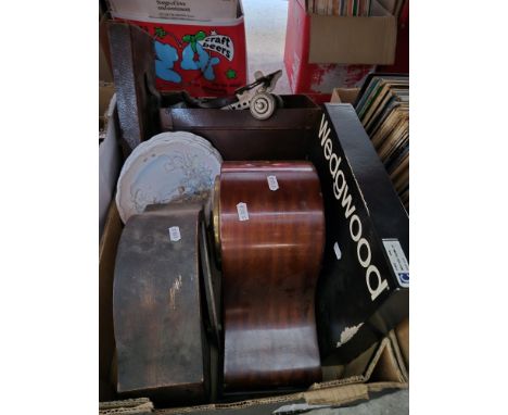 A mixed lot comprising vintage Brampton roller skates, two mantle clocks, Wedgwood plate and four Royal Doulton 'Wind in the 