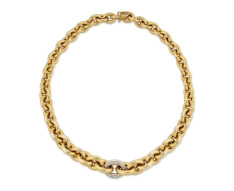 A DIAMOND CHAIN NECKLACE, graduated yellow cable links with a central eight-cut diamond white link, total estimated diamond w