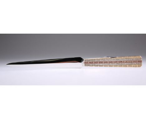 A 19TH CENTURY GOLD-MOUNTED NEPHRITE JADE LETTER OPENER, unmarked, with rounded blade and handle. 18cm
