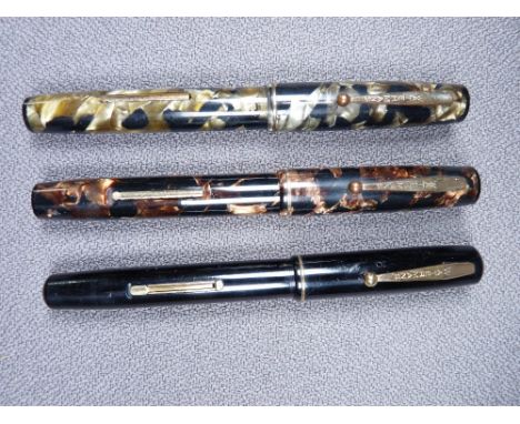WATERMAN - Vintage 1930s brown and black marble Waterman's Ideal fountain pen with gold trim and 14ct gold nib (2A), a vintag