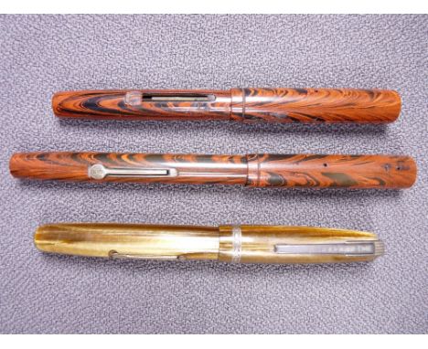 WATERMAN - Two vintage 1920s red ripple Waterman's Ideal fountain pens - 1) red ripple Waterman's Ideal 32.5 fountain pen (Ca