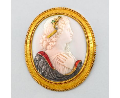 Brooch set with a cameo with gold and enamel appliqué Edge engraved and tooled in yellow 14-carat gold. The cameo depicts a p