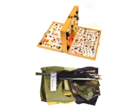 Assorted fishing accessories and clothing, comprising modern wooden double compartment fly reservoir, containing a good selec