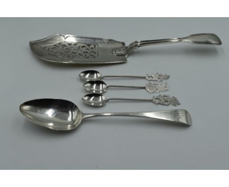 A Victorian silver fish server having pierced decoration, London 1839, John &amp; Henry Lias, a Georgian silver tablespoon, L