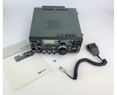 ICOM HF All Band Transceiver IC-740 with microphone and instruction manual