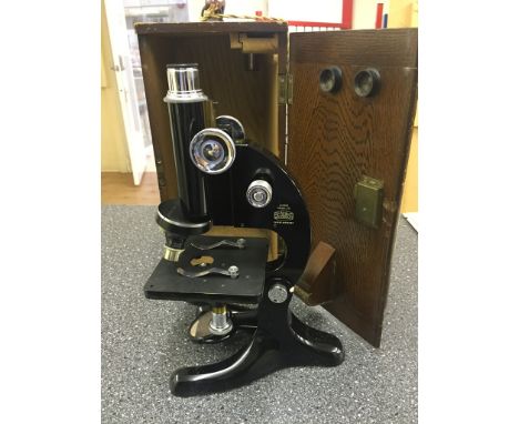 A cased microscope : "Beck 29"