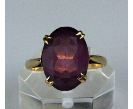 9ct Gold Amethyst Ring. Size N-L. 