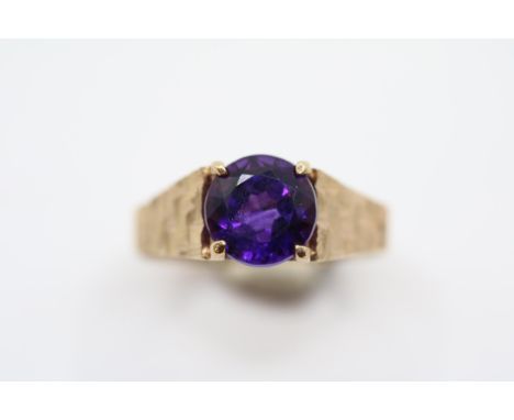 1970s Design 9ct Gold Amethyst set ring Size N. 2.8g total weight 