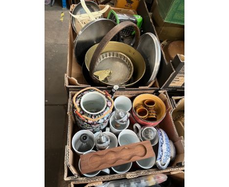 2 boxes of kitchenware incl: scales, brass cauldron, mugs and bowls 