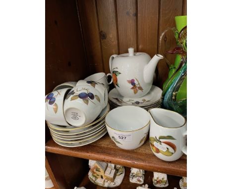 Royal Worcester Evesham tea set - 21 pieces including teapot 