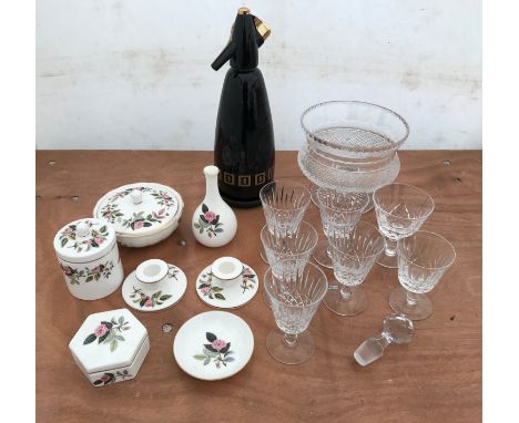 A mixed lot to include Wedgwood Hathaway Rose trinket dishes, candlestick and small vase, a cut glass pedestal bowl 15cm h, m