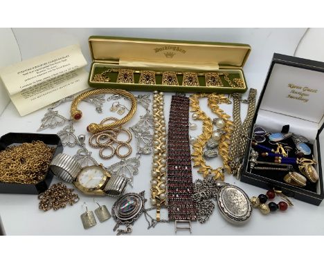 A quantity of good quality vintage costume jewellery to include Rotary Rocks diamond set wristwatch, silver earrings, a Byzan