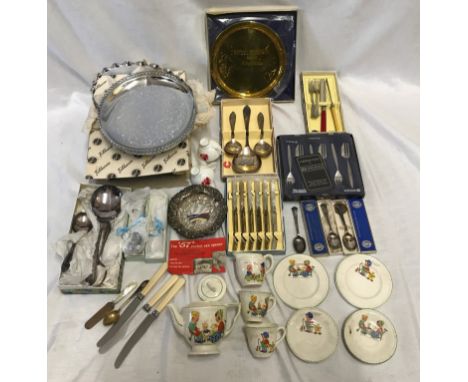 Silver plate and steel cutlery, Onieda forks, Desert spoons, chrome cake stand, knife set, King George commemorative spoons, 